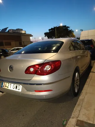 Volkswagen Passat CC 2011