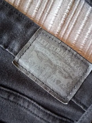 Vaqueros Levi's 