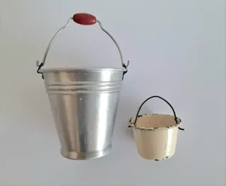 2 CUBOS DE JUGUETE ANTIGUOS