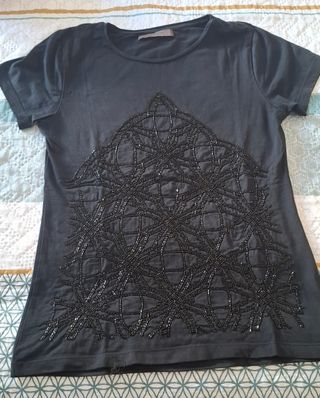 Camiseta Zara con pedrería T.M