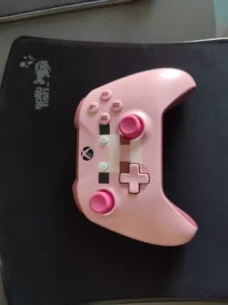 Mando Xbox One Rosa