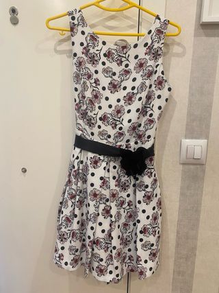 Vestido corto floral talla XS