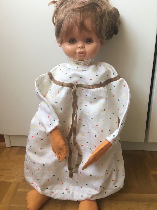 Muñeca antigua Famosa
