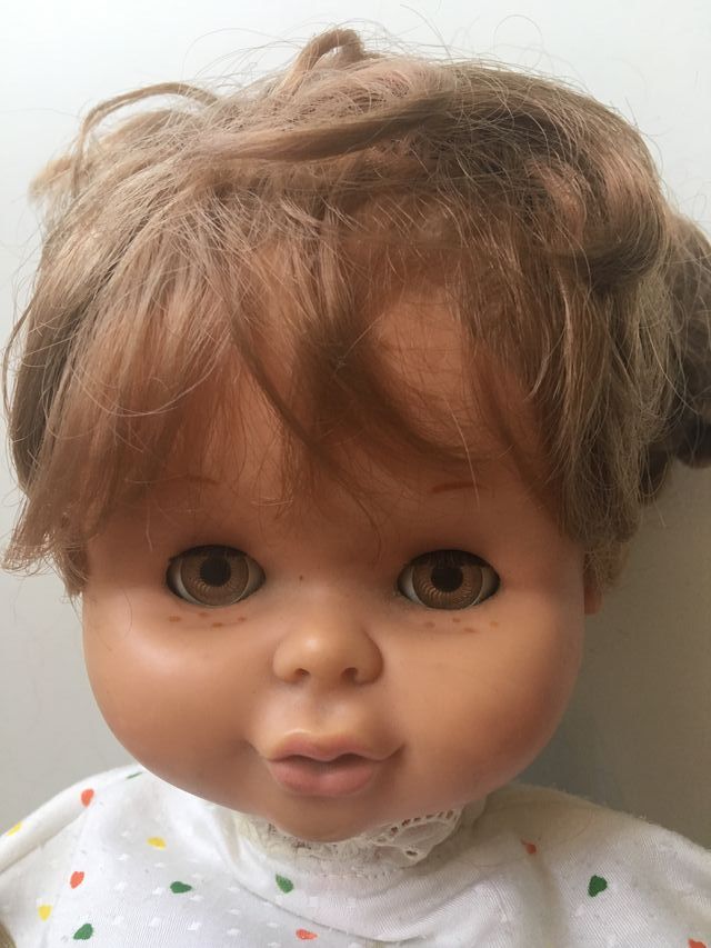 Muñeca antigua Famosa