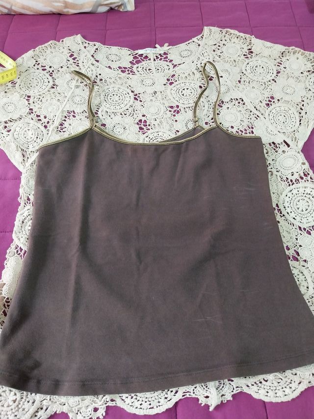 Blusa de encaje Amichi beige talla M