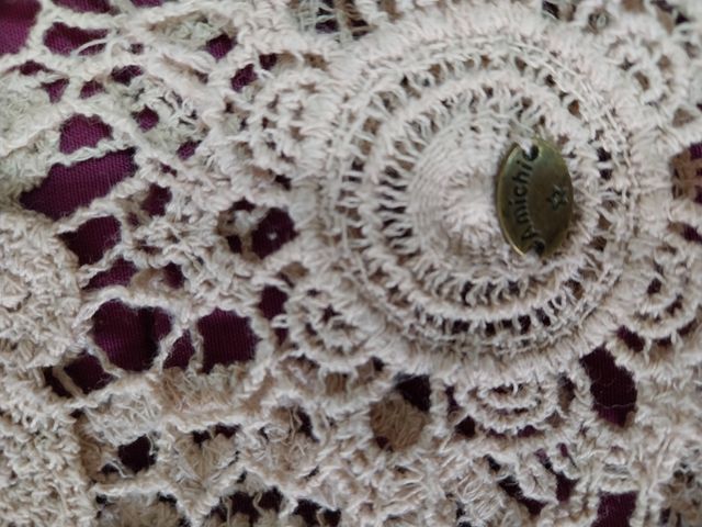 Blusa de encaje Amichi beige talla M