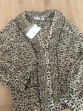 Blusa Sfera Basic Animal Print Talla S,
