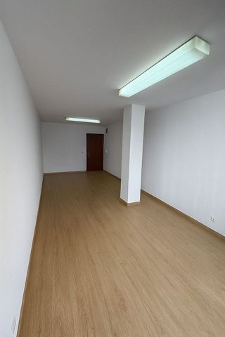 Oficina en alquiler en Centro - Ayuntamiento en Santander