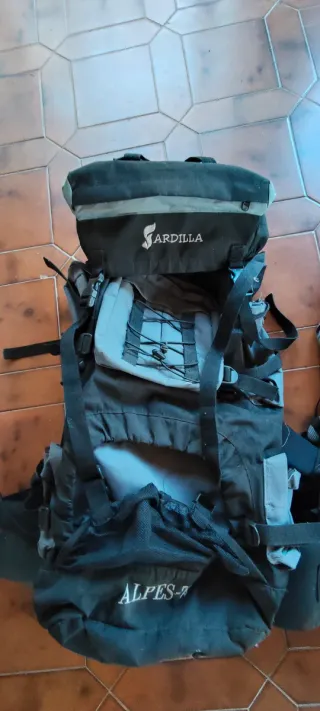 Mochilas Quechua 60L y Alpes 70L