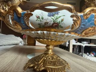Centro de mesa vintage con aves doradas