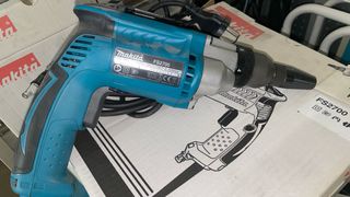 Atornillador Makita FS2700