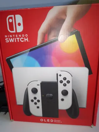 Nintendo Switch OLED bianco