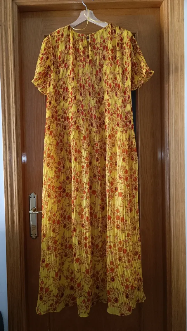 Vestido Zara amarillo estampado floral