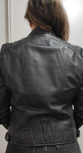 Cazadora Gipsy Mujer de Cuero Negra (100% Cuero)