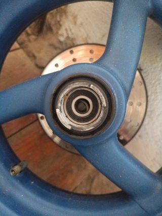 Llantas y cubiertas Aprilia Sonic