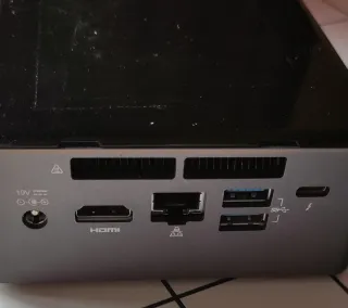 Intel NUC NUC7i5BNH Mini PC