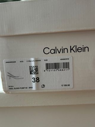 Tacones Calvin Klein destalonados 