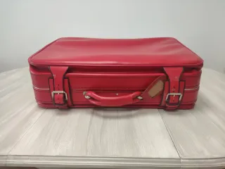 Maleta vintage cuero rojo