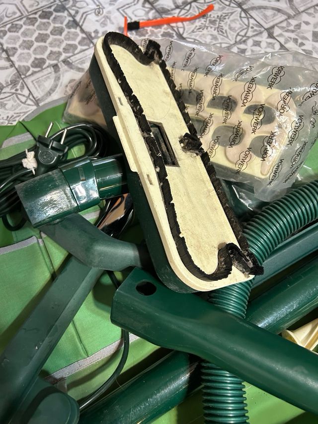 Vorwerk Folletto VK120-1