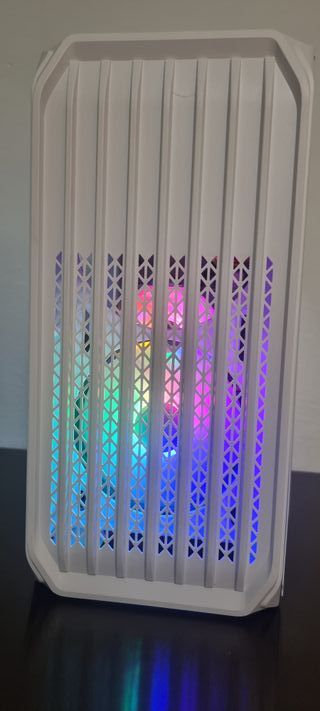 TORRE i7 3.600GHZ-16GB RAM-SSD-HDD-RADEON R7 2GB