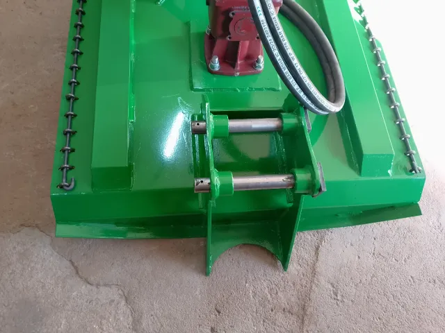 Desbrozadora Hidráulica Verde