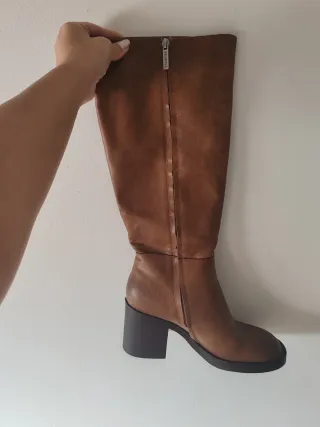 Botas altas marrones