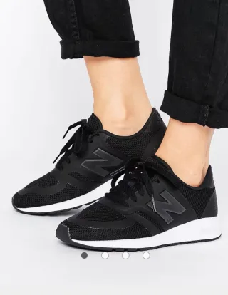 Zapatillas New Balance Negras y Blancas