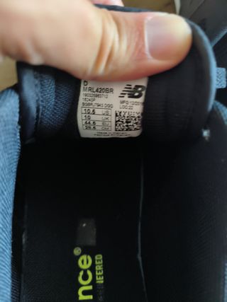 Zapatillas New Balance Negras y Blancas