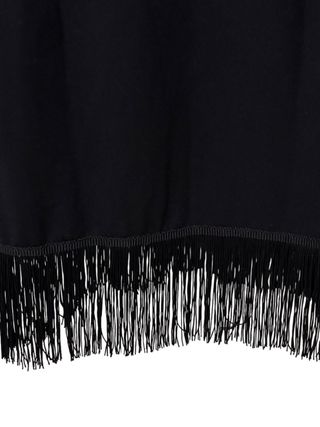 Blusa negra con flecos