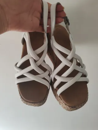 Sandalia Porronet cuña esparto blanca y marrón