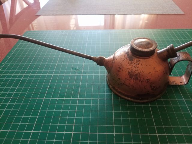 Antica coppa per olio ferroviaria