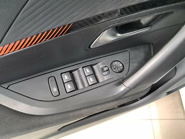 Peugeot 2008 Active Pack BlueHDI 81kW (110CV)