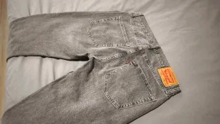 Pantalón Levis Gris