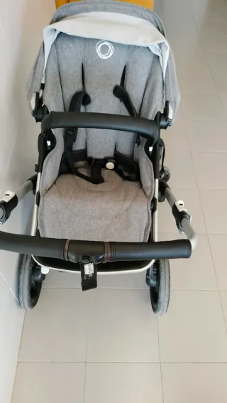 Carro Bebé Bugaboo Fox 2 Gris + 2 sacos de capazo