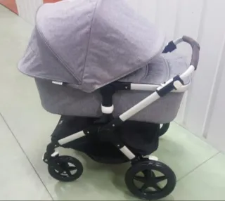 Carro Bebé Bugaboo Fox 2 Gris + 2 sacos de capazo