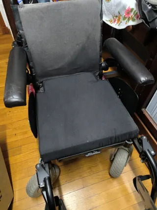 Sedia a rotelle elettrica Salsa R2