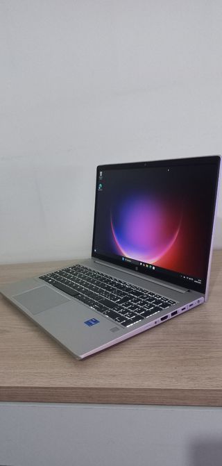 Hp Probook 450 G10 , i7 13th, 16 Ram y 512Gb SSD 