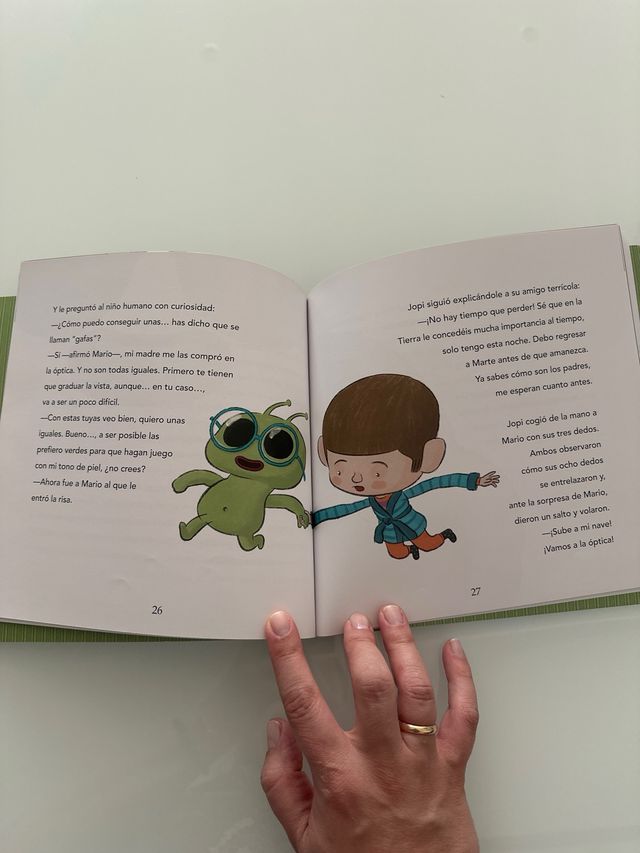 El extraterrestre con Gafas 