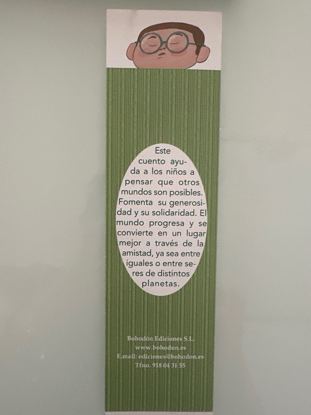 El extraterrestre con Gafas 