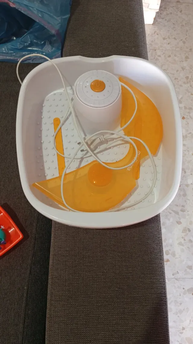 Masajeador de pies con burbujas y rodillos