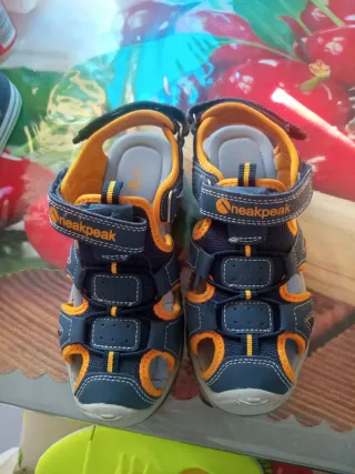 Sandalias niño cerradas Sneakpeak
