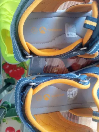 Sandalias niño cerradas Sneakpeak