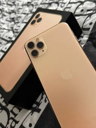 iPhone 11 Pro Max 64GB Dorado
