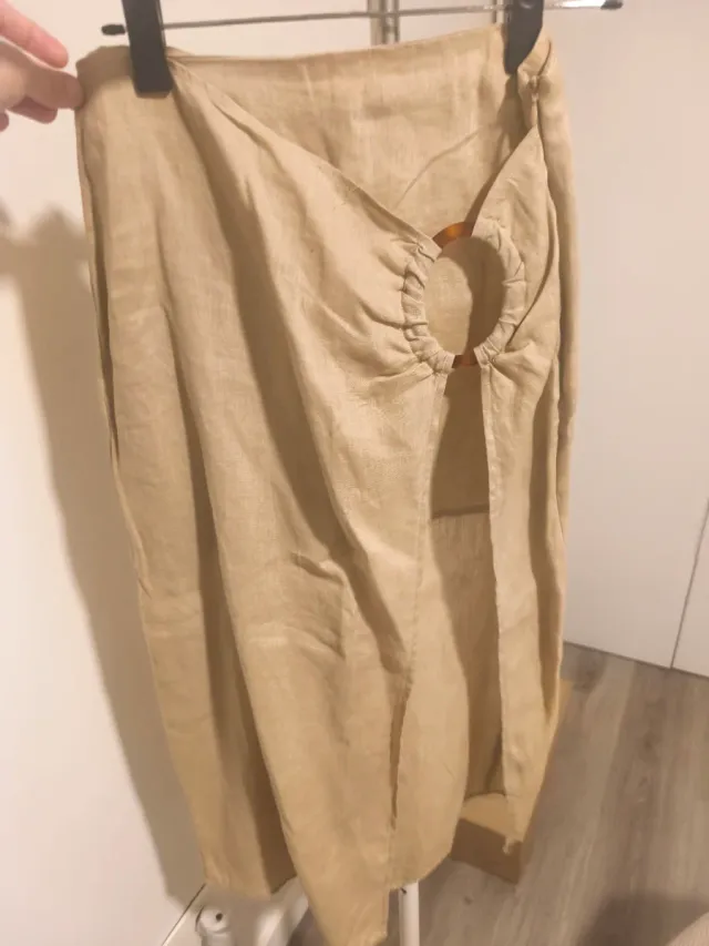 Falda midi pareo lino Zara