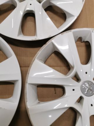 (85) Tapacubos 15" Peugeot 207/208