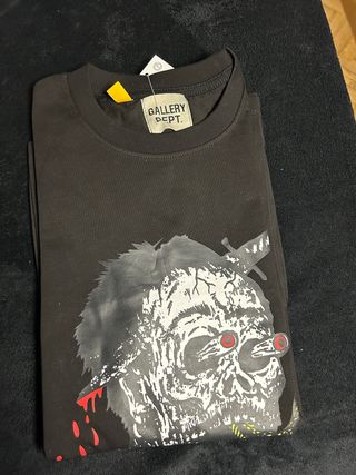 Camisa Gallery Dept. Negra Gráfica