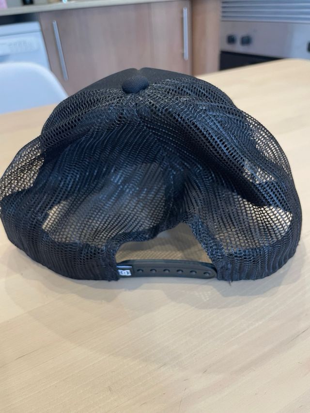 Gorra DC Shoes Negra Trucker