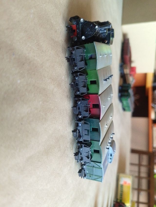 Lote 6 vagones y locomotora