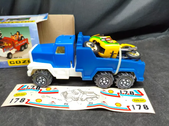 Camião Texas Gozan com Moto