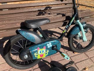 Bicicleta infantil Decathlon con ruedines